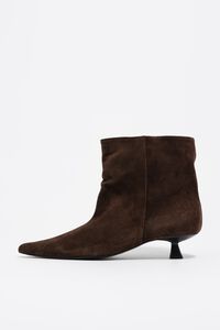 Brown cow suede ankle boot Brown cow suede ankle boot