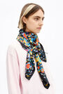 Field of flowers scarf Field of flowers scarf