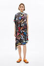 Dark grey art brut animal scarf Dark grey art brut animal scarf