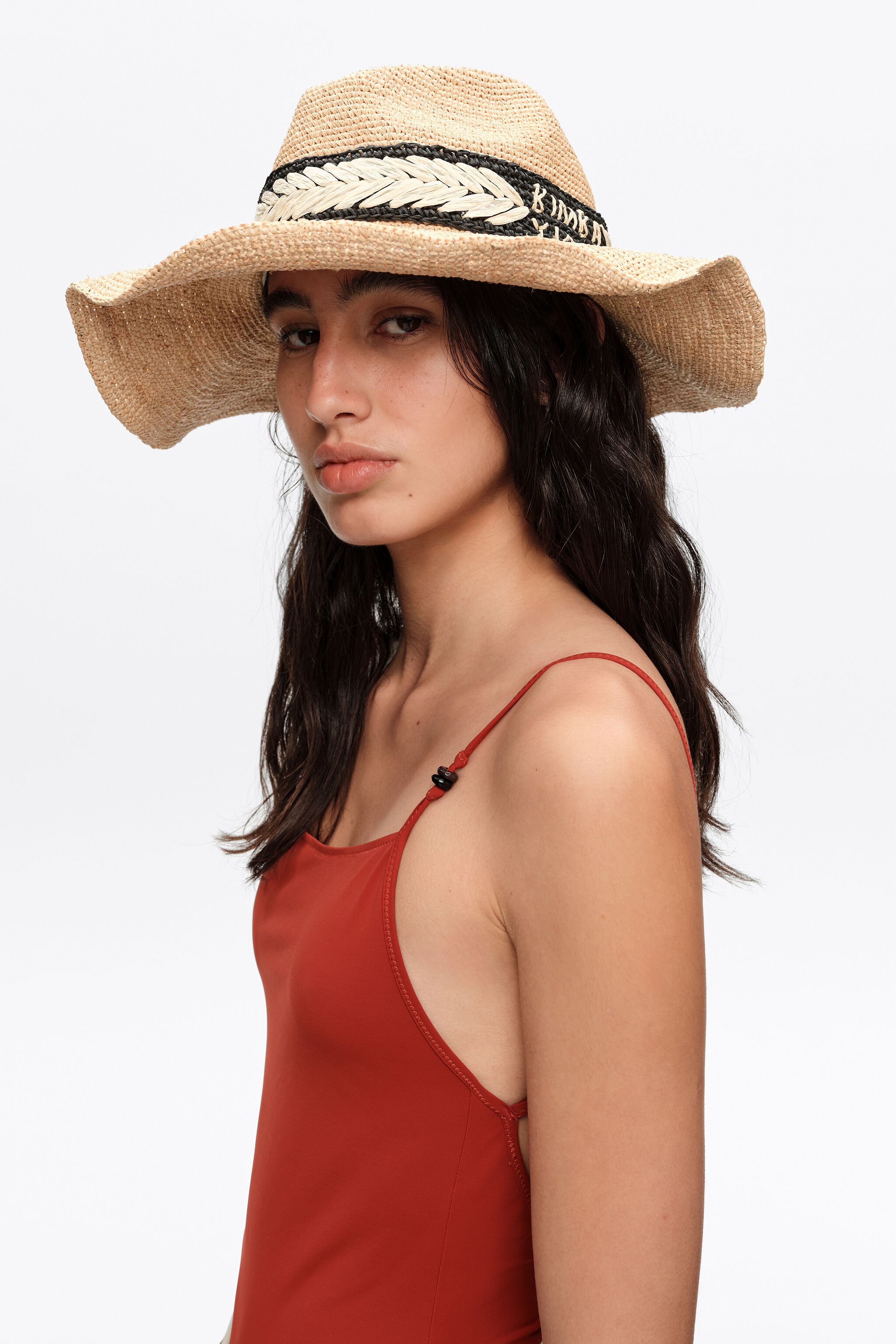 Women's caps and hats | BIMBA Y LOLA SS26
