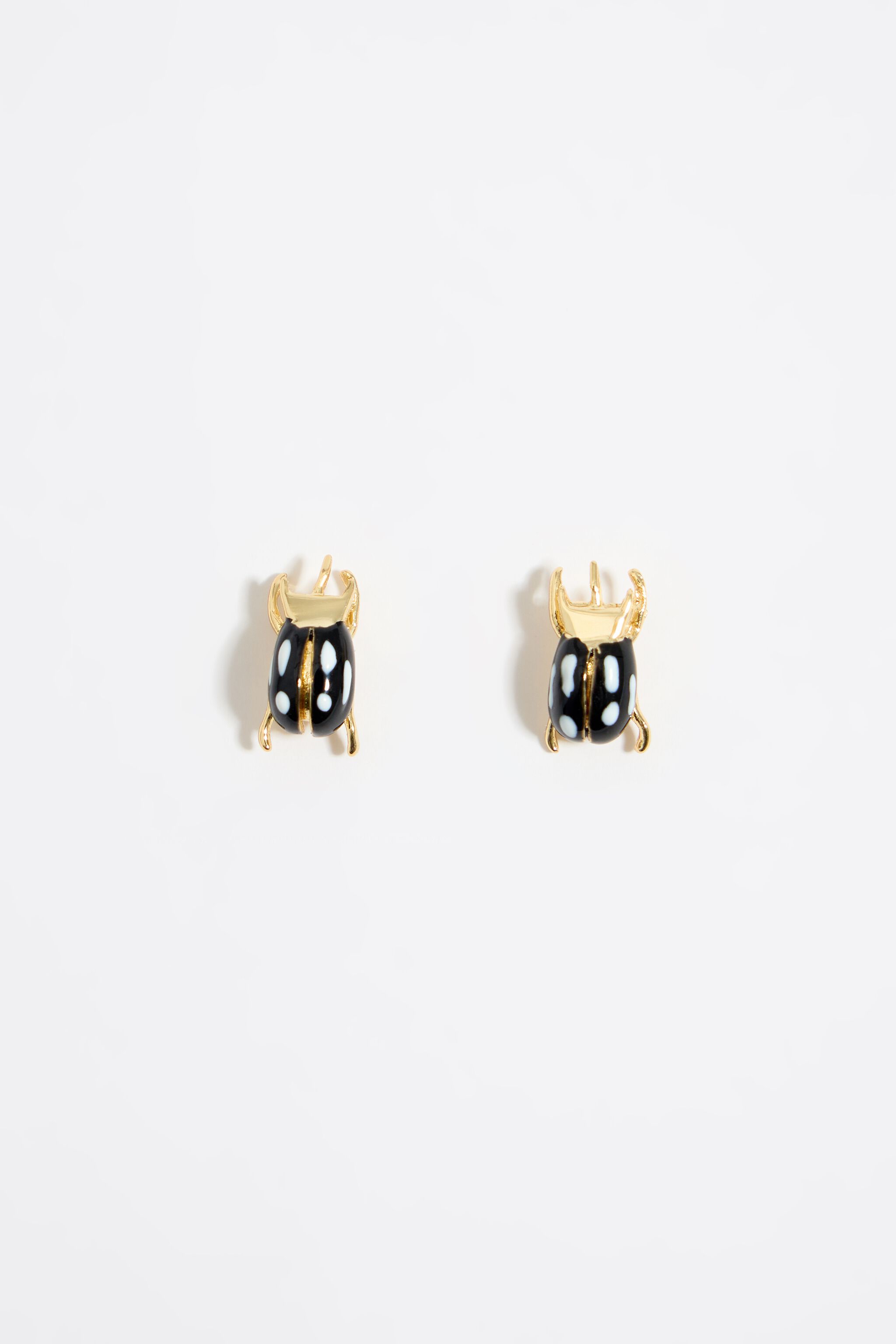 Gold earrings hotsell in 10000