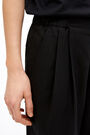 Black carrot leg trousers Black carrot leg trousers
