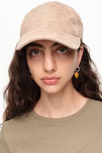Camel suede cap