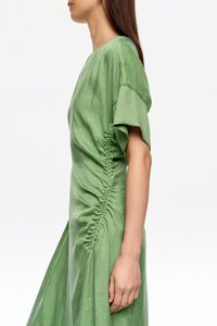 Green gathered short sleeve dress Green gathered short sleeve dress