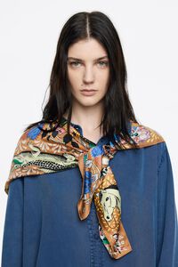 Camel mosaic scarf