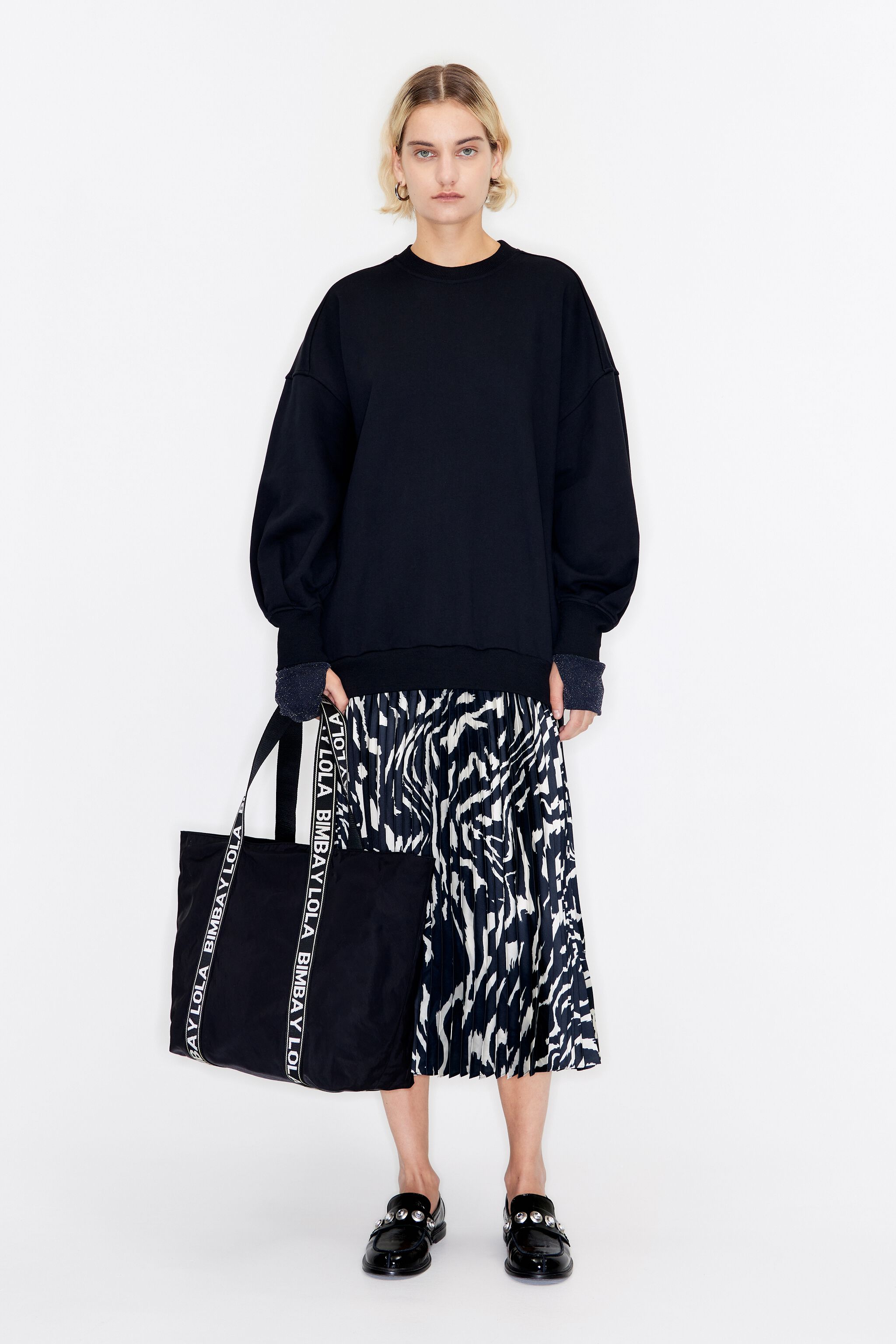 Black maxi shopper bag