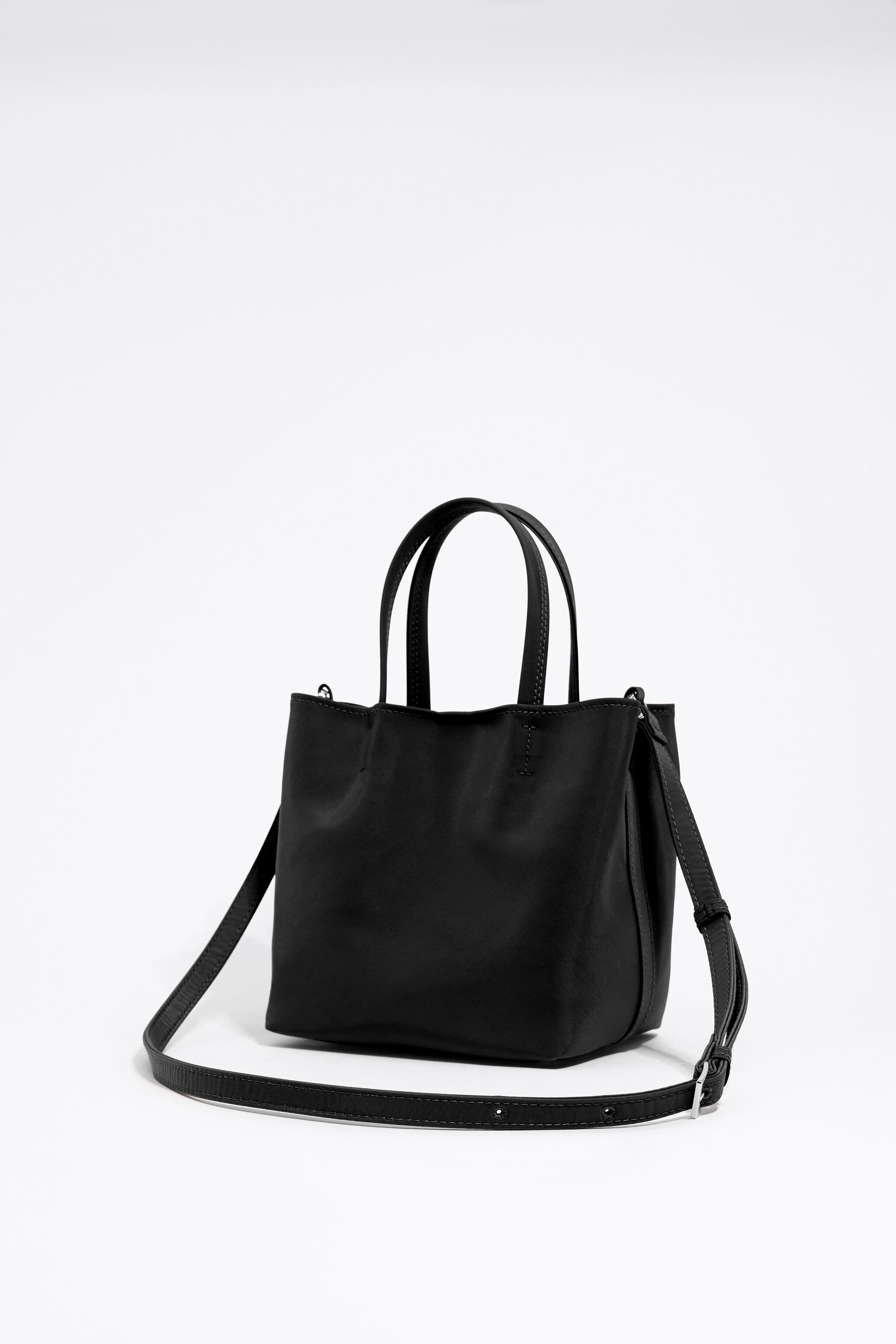 未開封　BTN Nylon Bag 未開封 BTN Nylon Bag