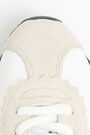 White retro sneaker White retro sneaker