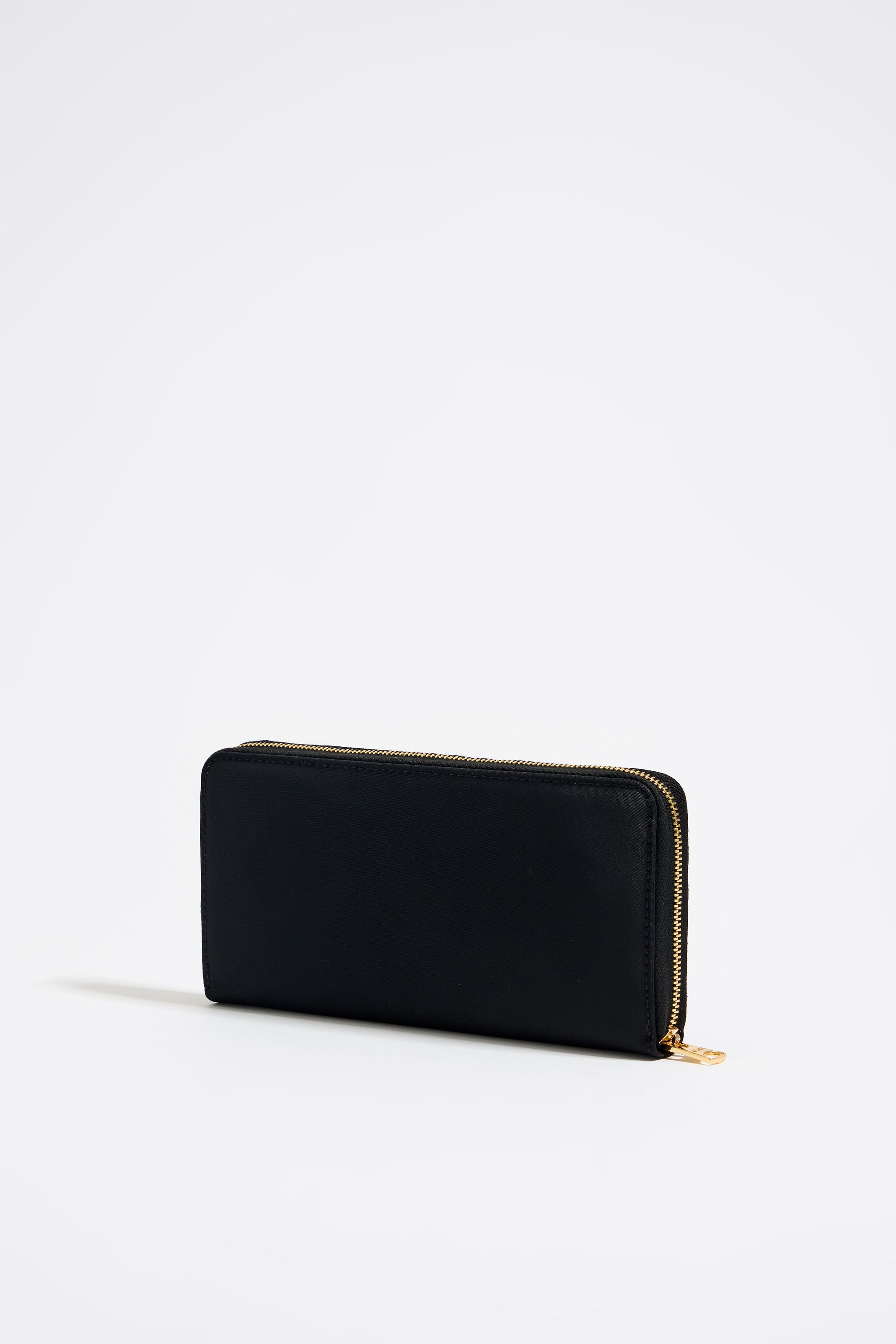 ◎BIMBA Y LOLA◎ Leather Black Quilted Flap Card Wallet B246 Black leather continental wallet