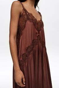 Brown lace fluid dress