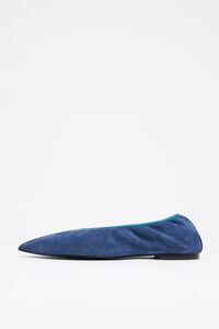 Blue suede pointed toe ballerina Blue suede pointed toe ballerina