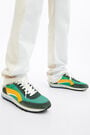 Green retro sneaker Green retro sneaker