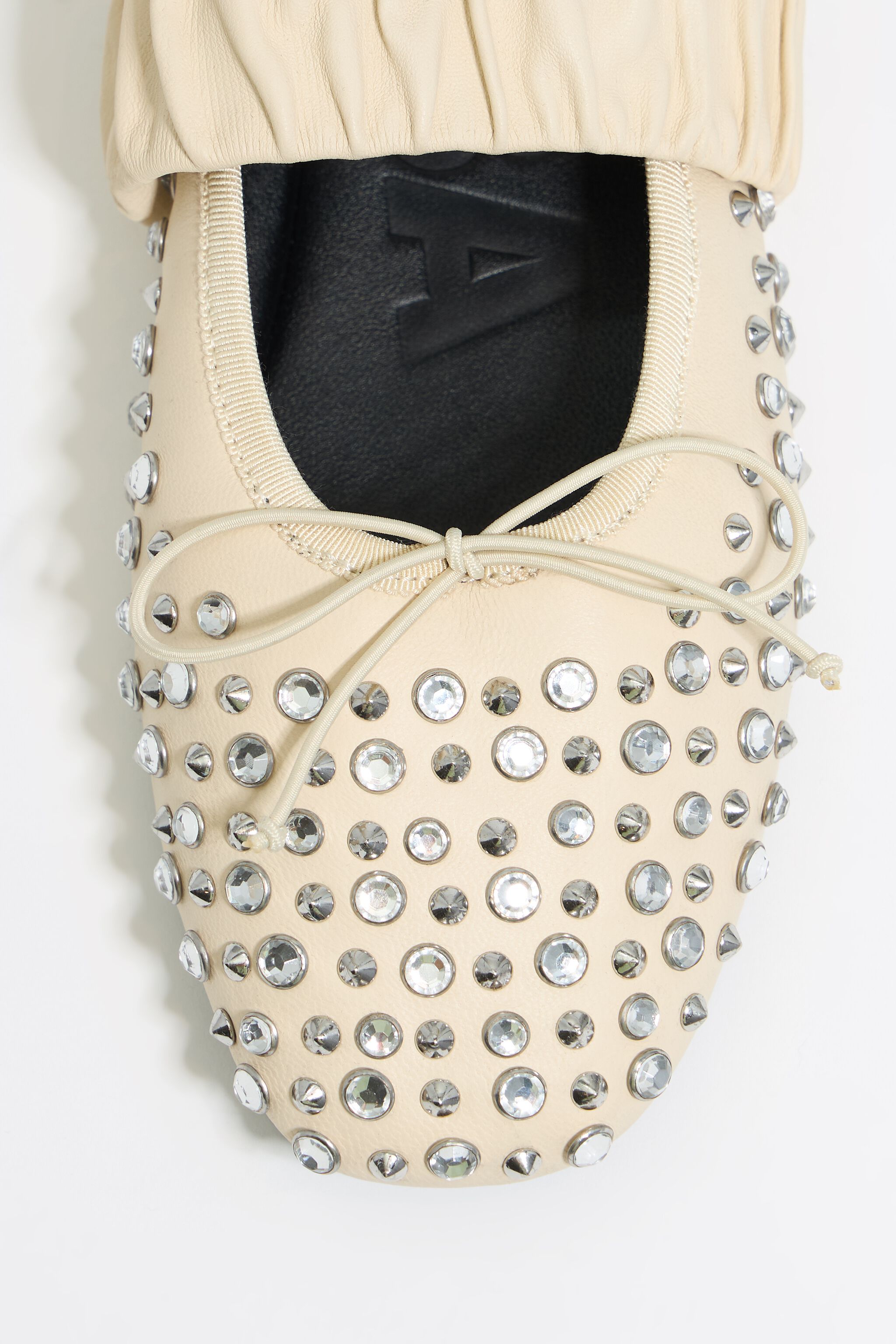 【関税&送料込】Tod'S Ivory Leather Bubble Ballerinas Tod's Ivory Leather Bubble Ballerinas In White | ModeSens