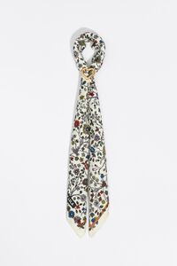 Lime lace flowers scarf charm
