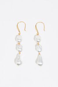 Gold pearl earrings
