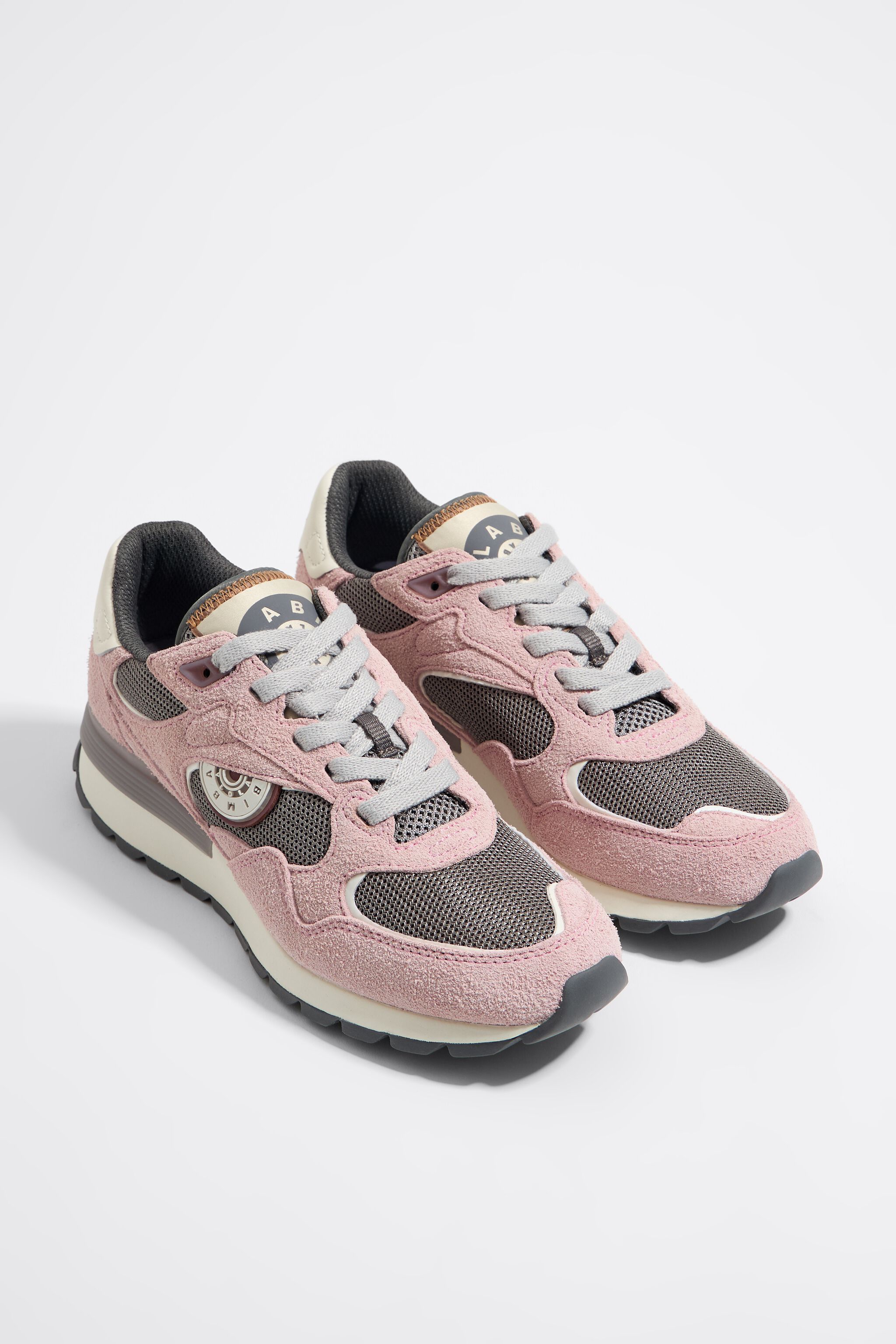 Globo new balance shop