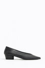 Black leather court shoe Black leather court shoe