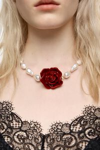 Red rose pearl necklace