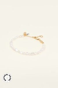 Natural pearl bracelet with oval logo