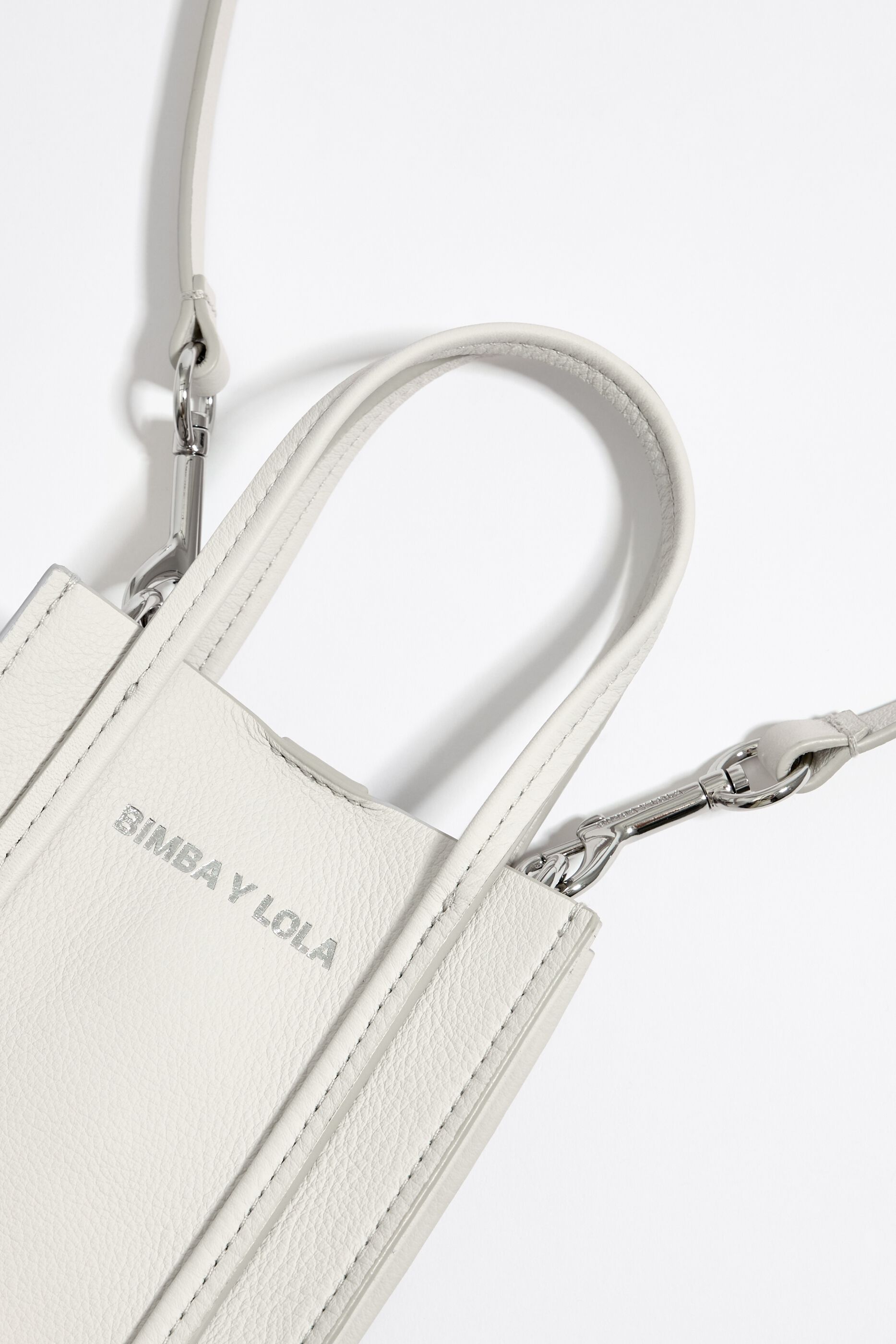 White leather sales crossbody purse