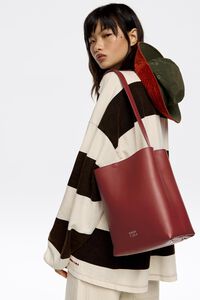 Medium rust red leather Carlino bag