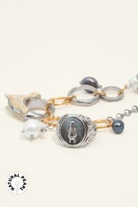 Chain necklace with horse rings