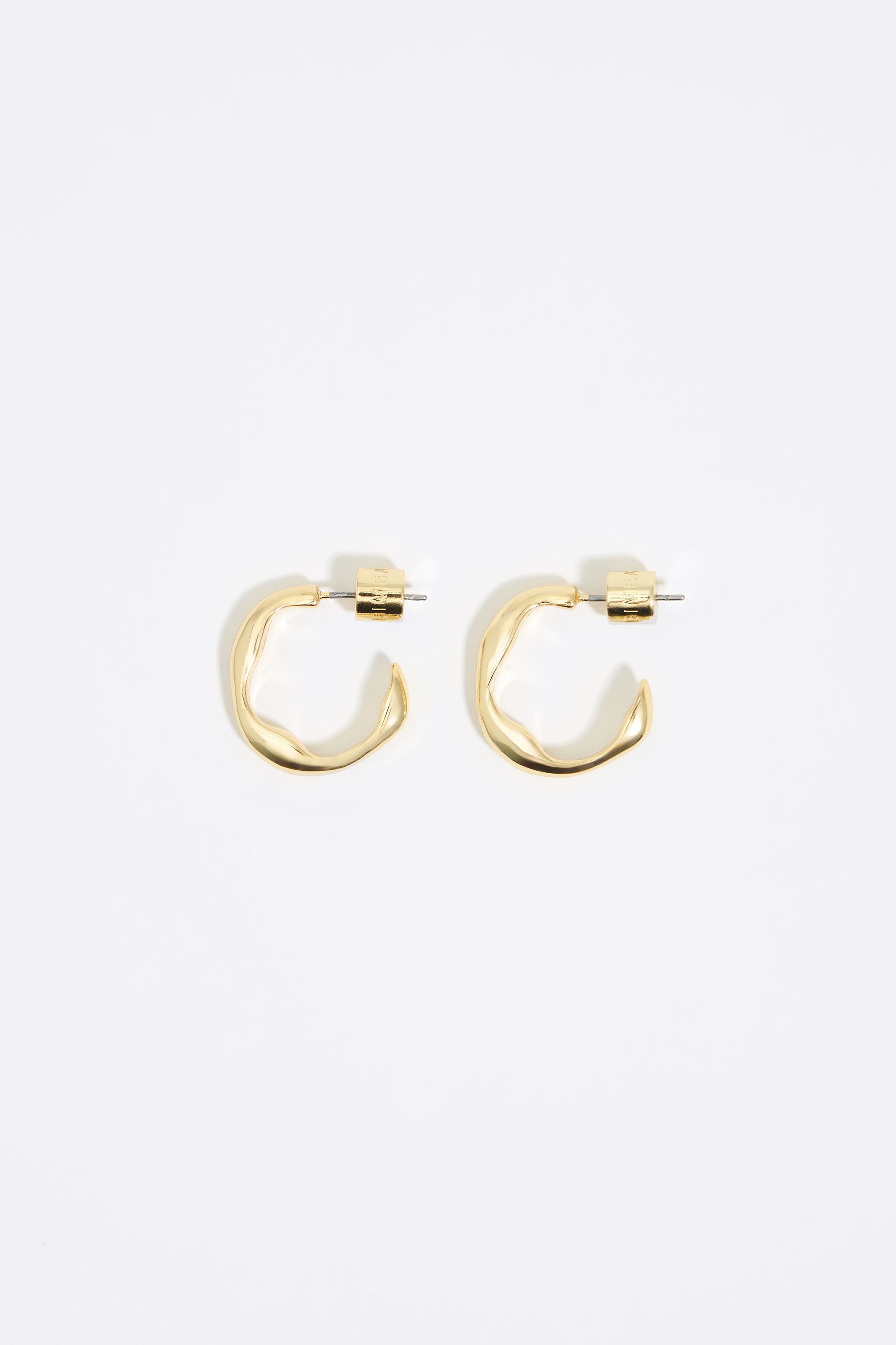 Small hoop earrings gold