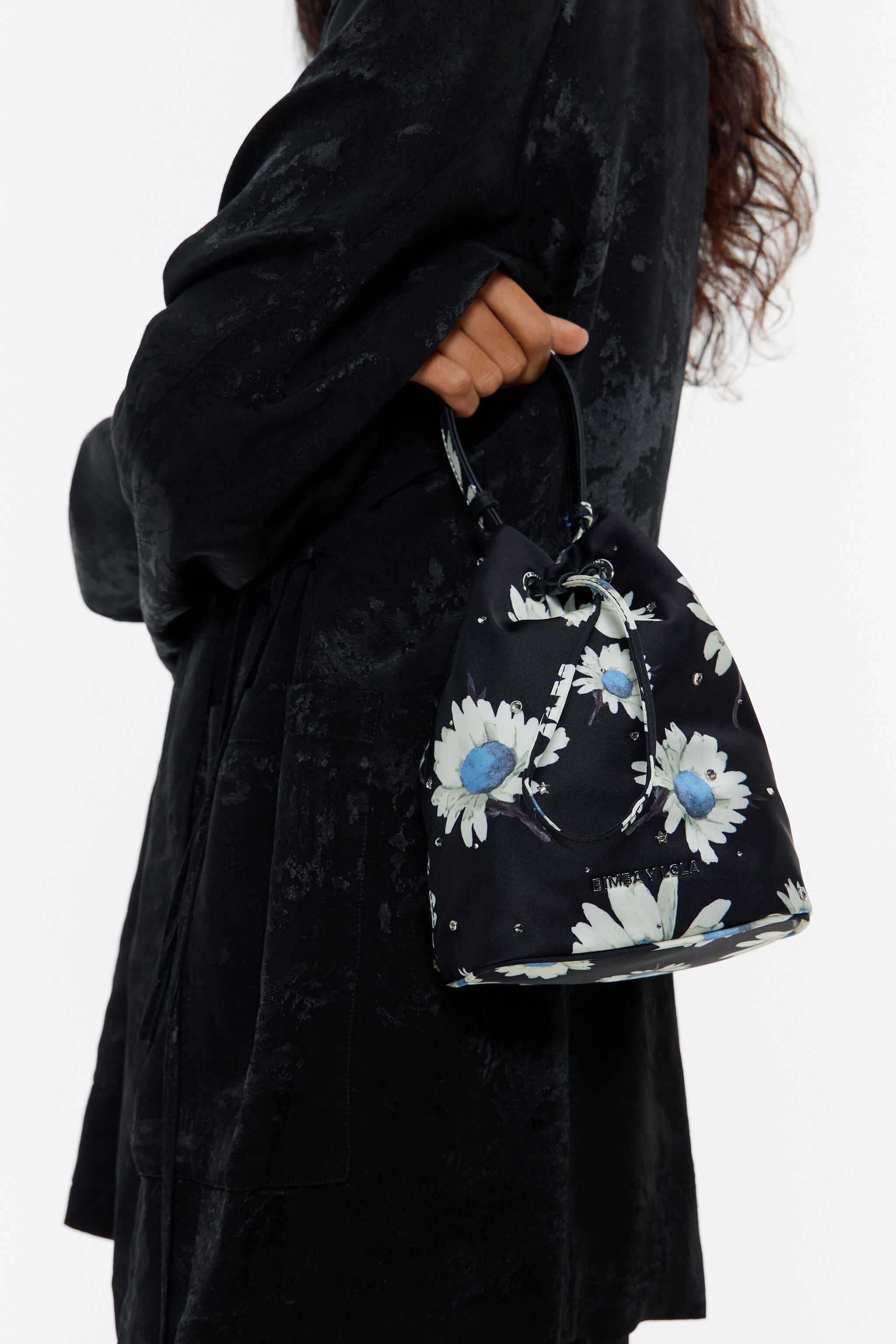 Bucket bag bimba y lola new arrivals