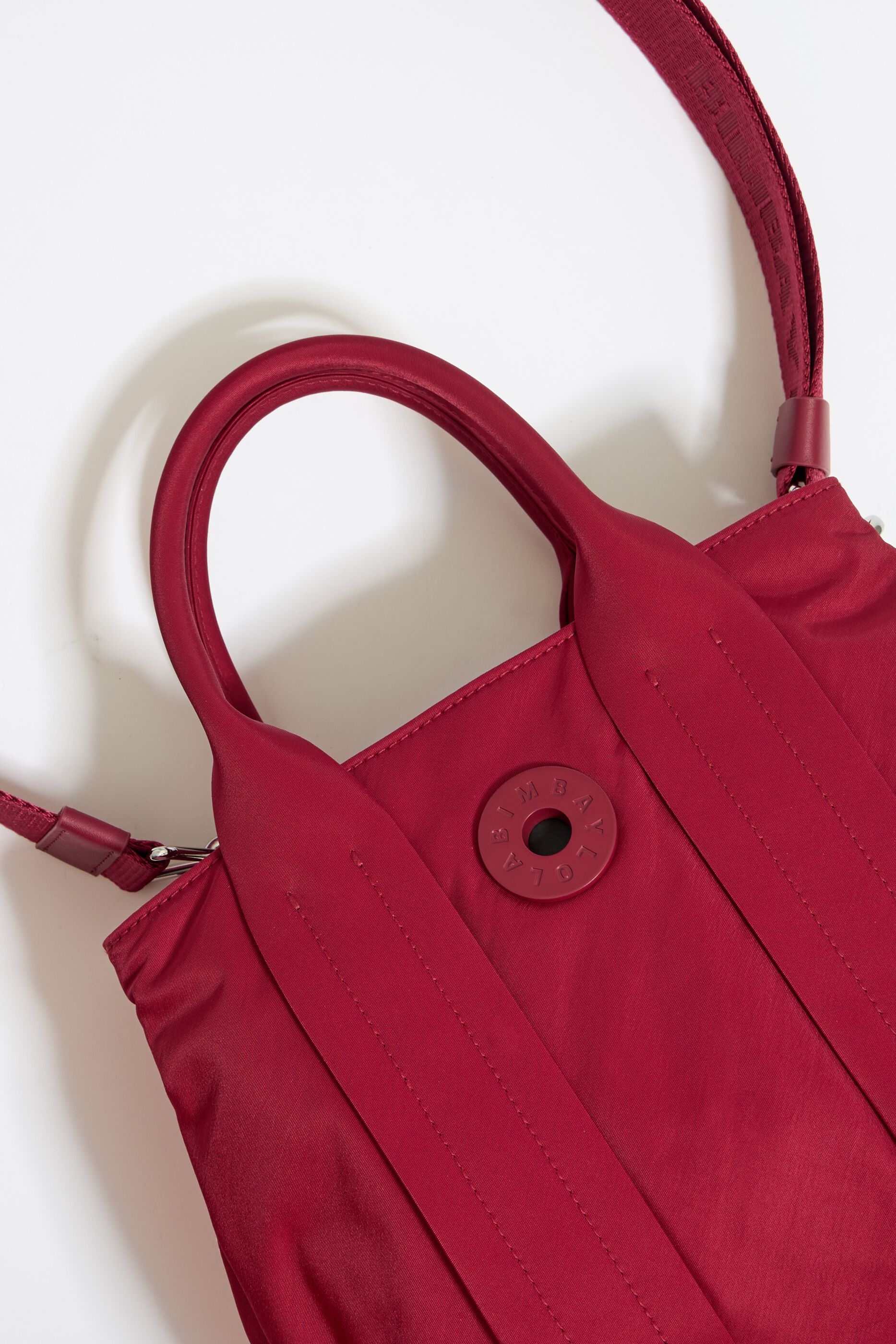 S red tote bag
