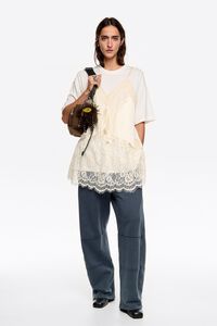 Ivory lace layer T-shirt top Ivory lace layer T-shirt top
