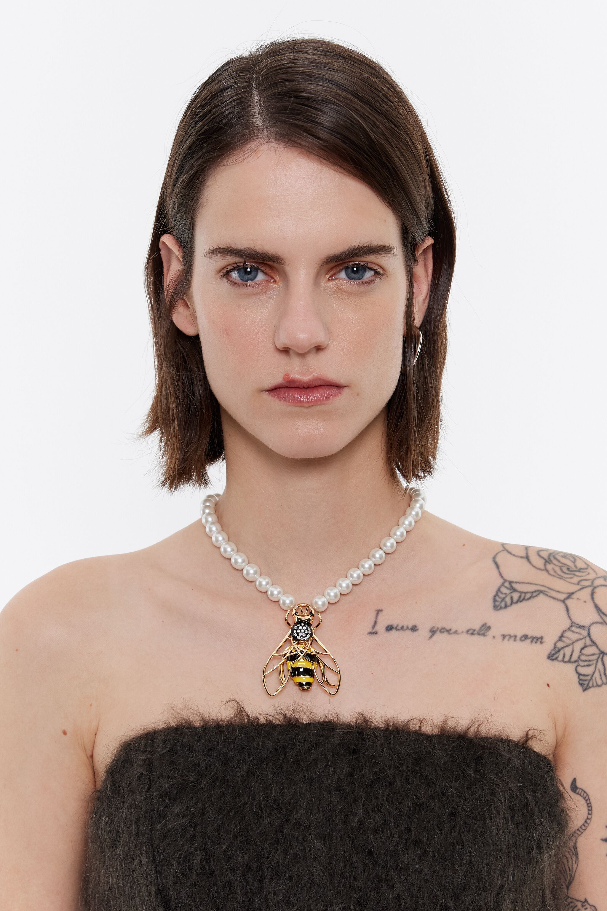 Bee pearl necklace