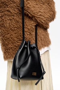 Small black leather Carlino bucket bag