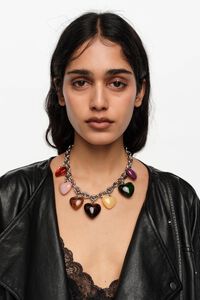 Multicolor resin hearts necklace