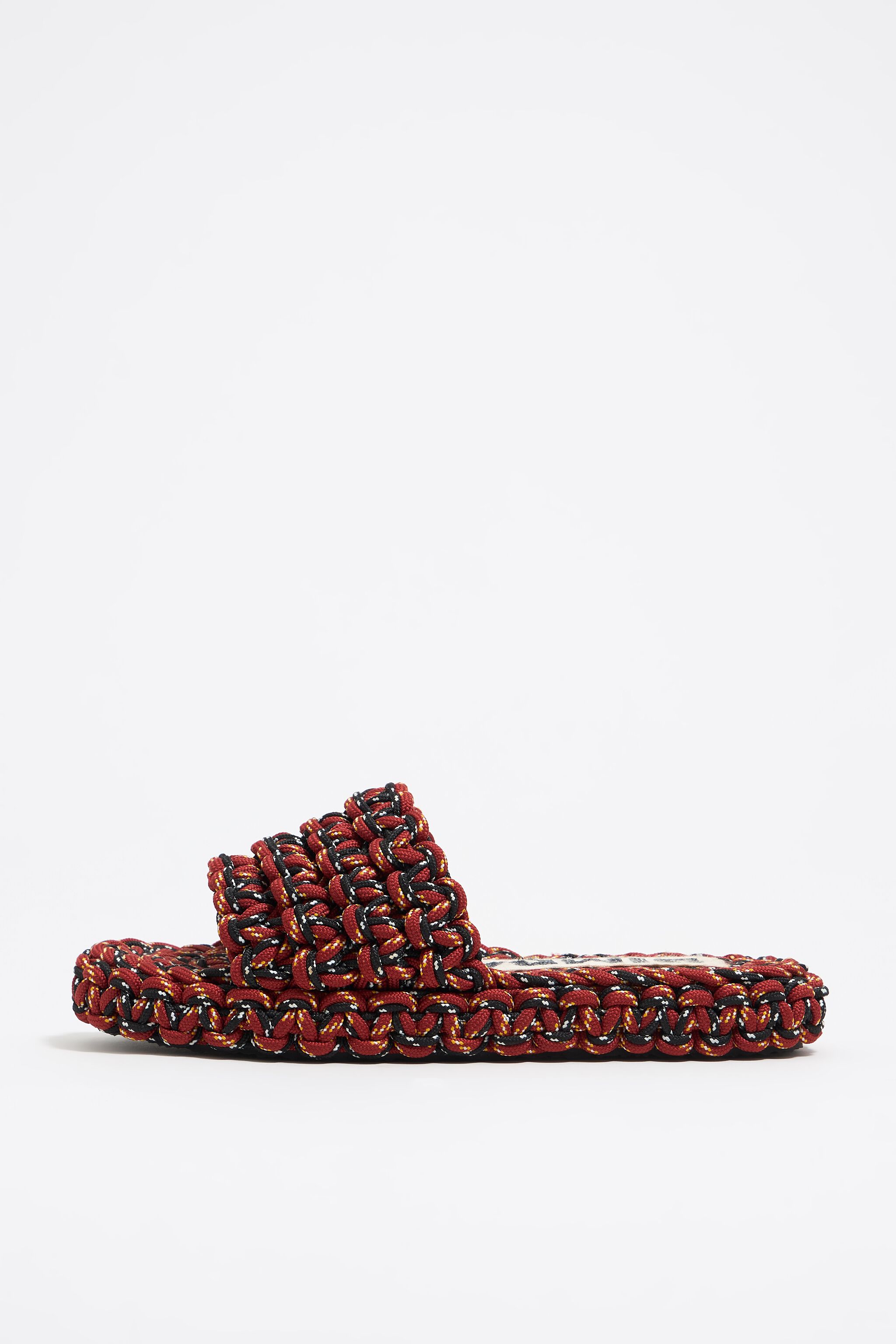 【BIMBA Y LOLA】メタリックレザーサンダル Bimba y Lola レザーサンダル | ブラック | FARFETCH JP