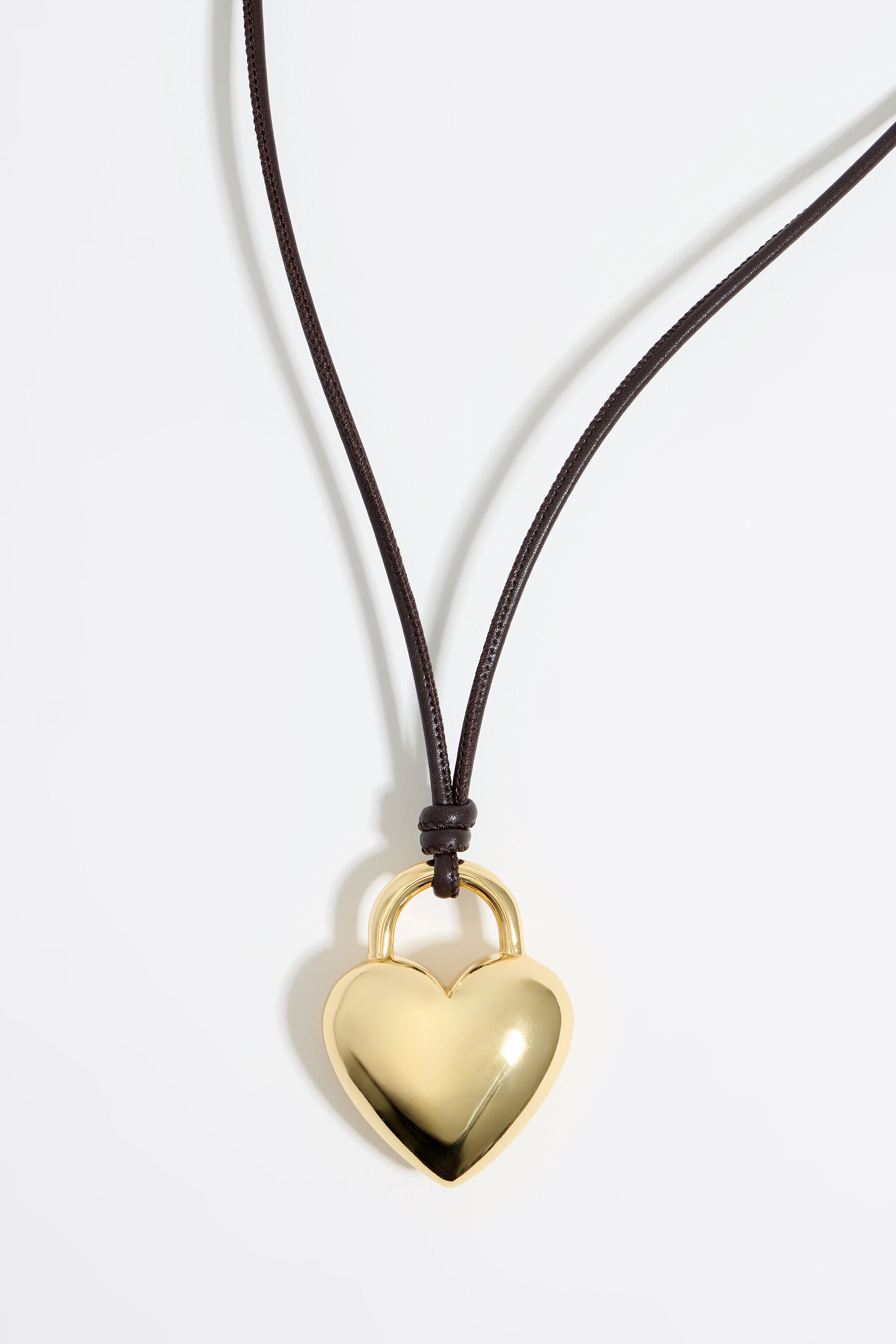 Gold heart photo clearance pendant