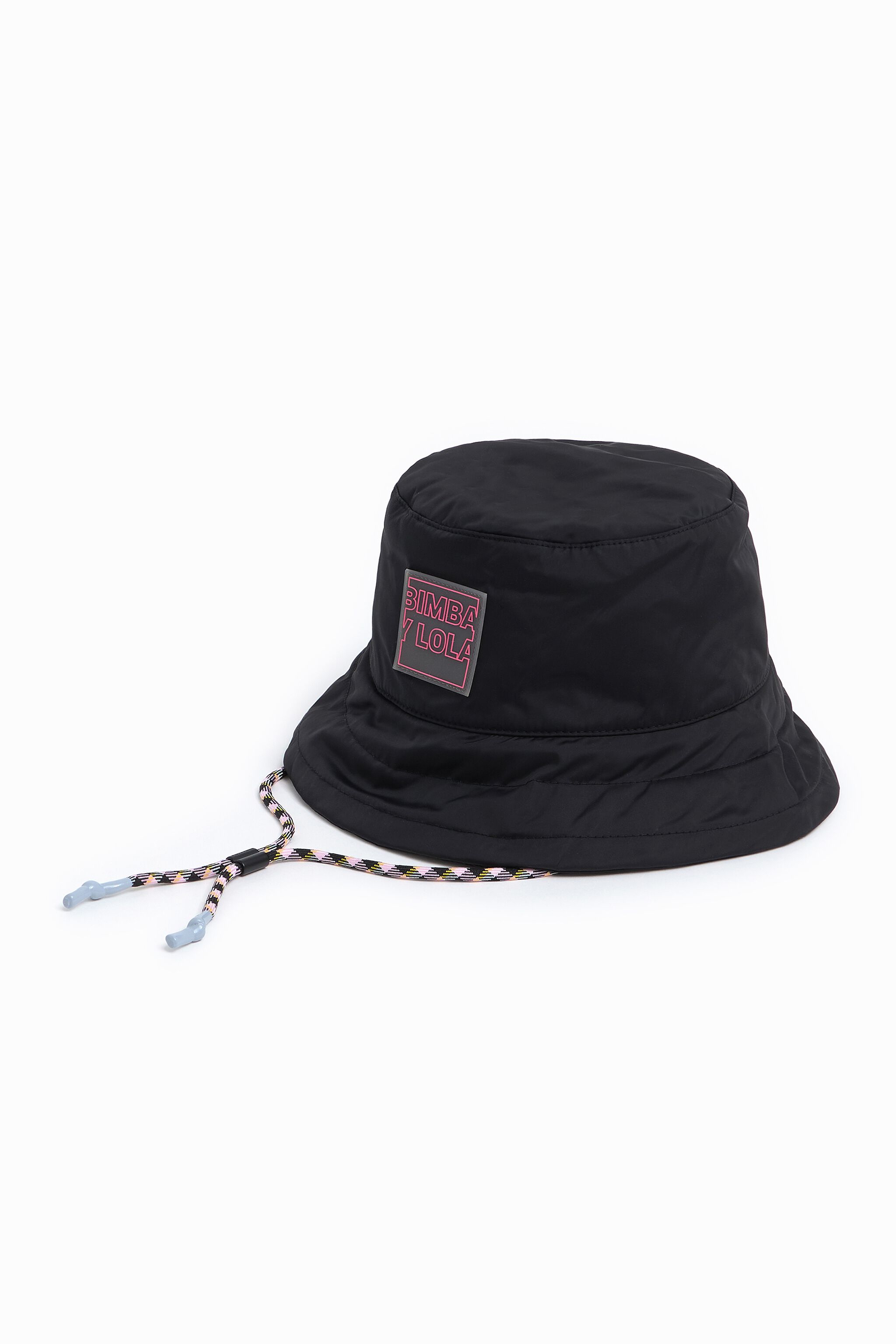 Black bucket hat