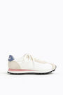 White retro sneaker White retro sneaker
