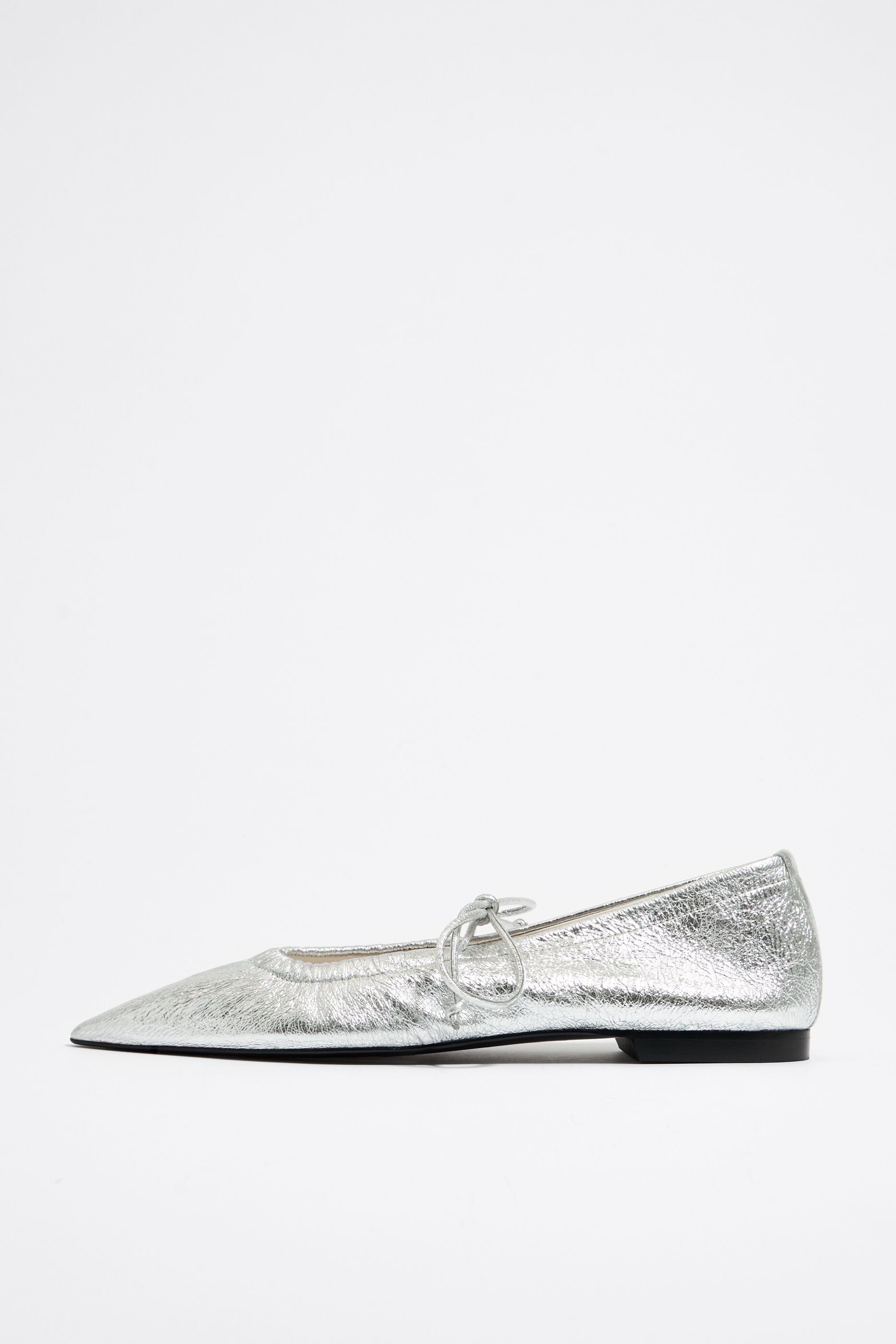 Silver leather ballerina