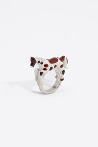 Enamelled horse ring