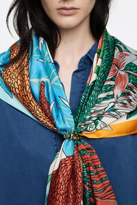 Gold knot scarf ring