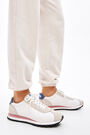 White retro sneaker White retro sneaker