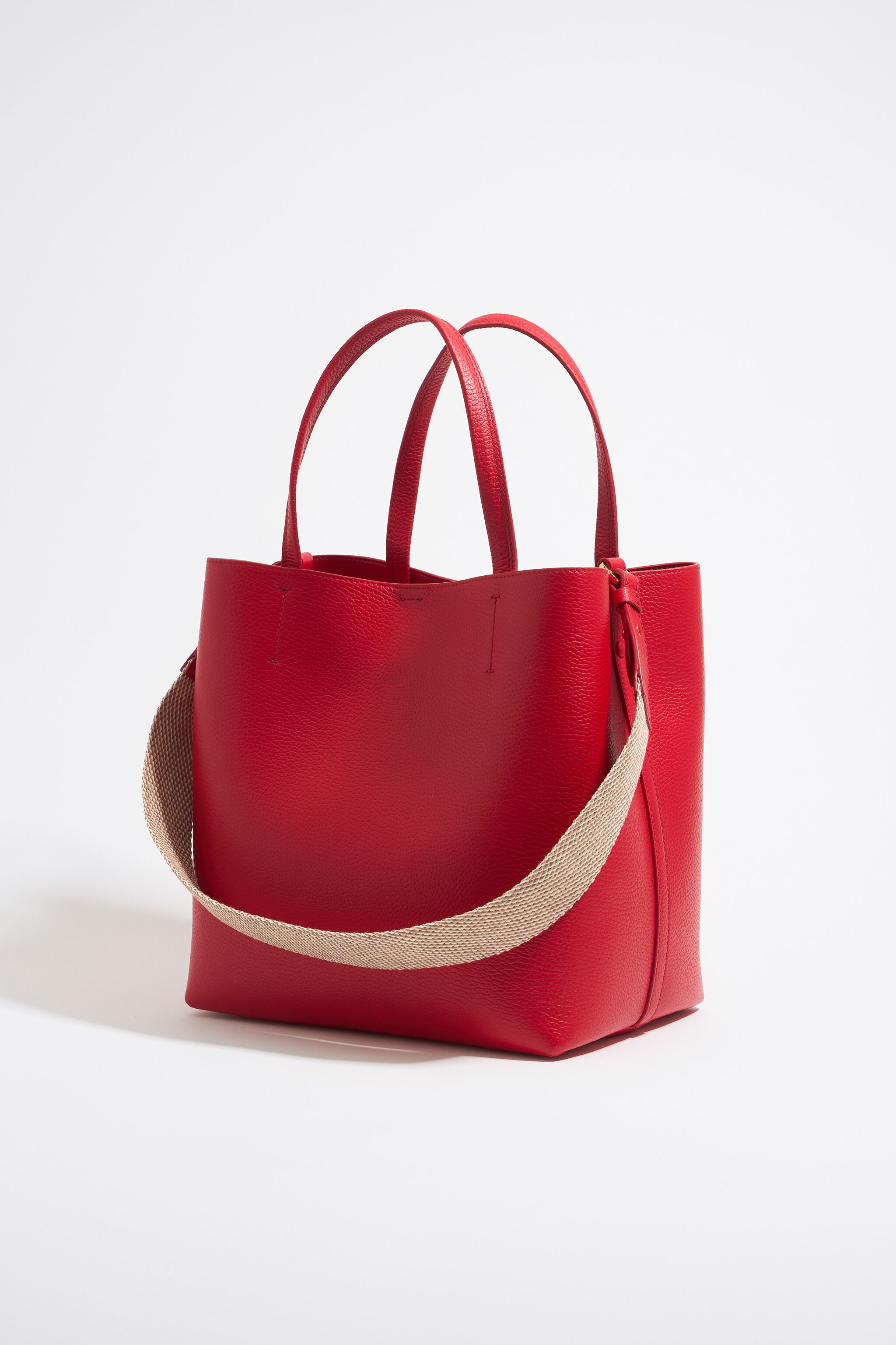 Talamone | Women's tote bag in leather color red – Il Bisonte