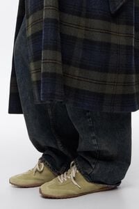 Green suede 13 29 sneaker