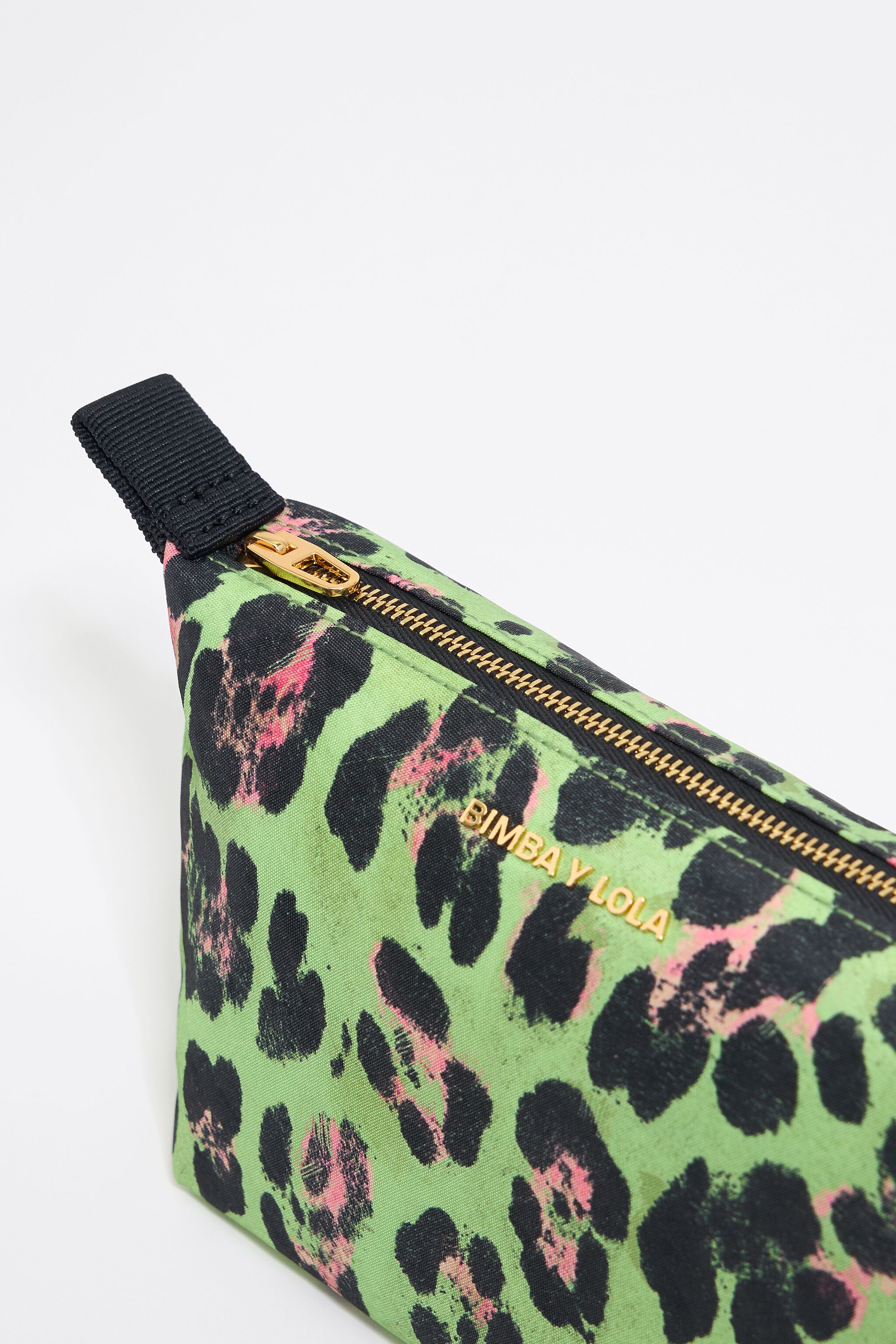 【BIMBA Y LOLA】ナイロンポーチ Nylon purses and make-up bags | BIMBA Y LOLA