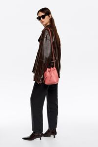 Small bubblegum pink leather Carlino bucket bag